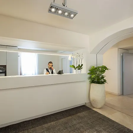 La Reggia Sporting Center 3*