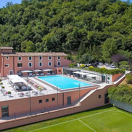 Hotel La Reggia Sporting Center 3*