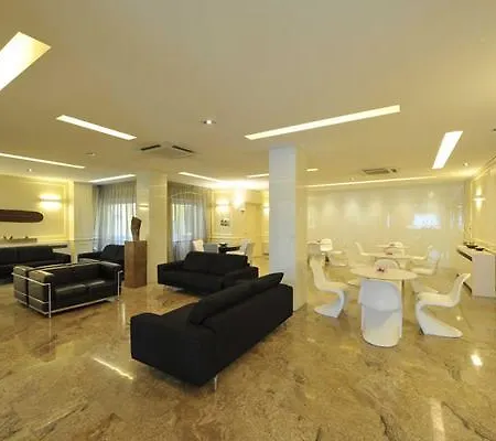 La Reggia Sporting Center カーシャ