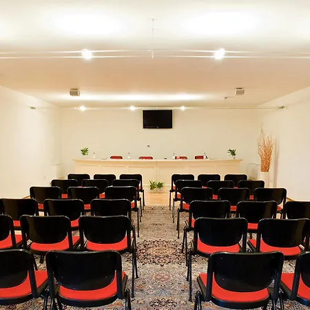 La Reggia Sporting Center 3*